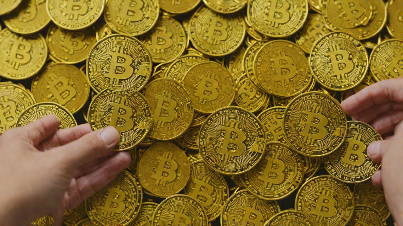 2010年披萨交易背景